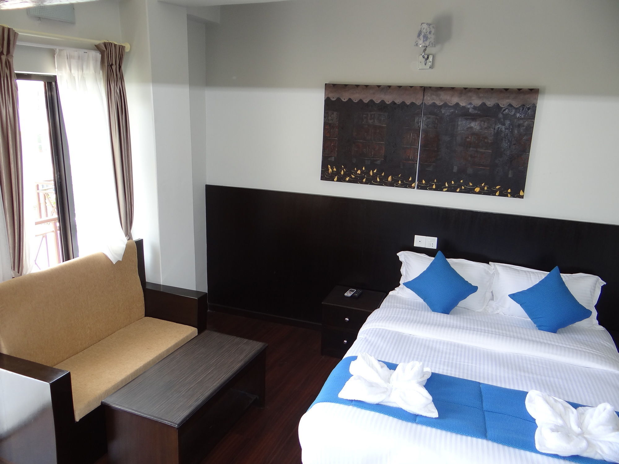 Hotel Swapnabagh Покхара Экстерьер фото